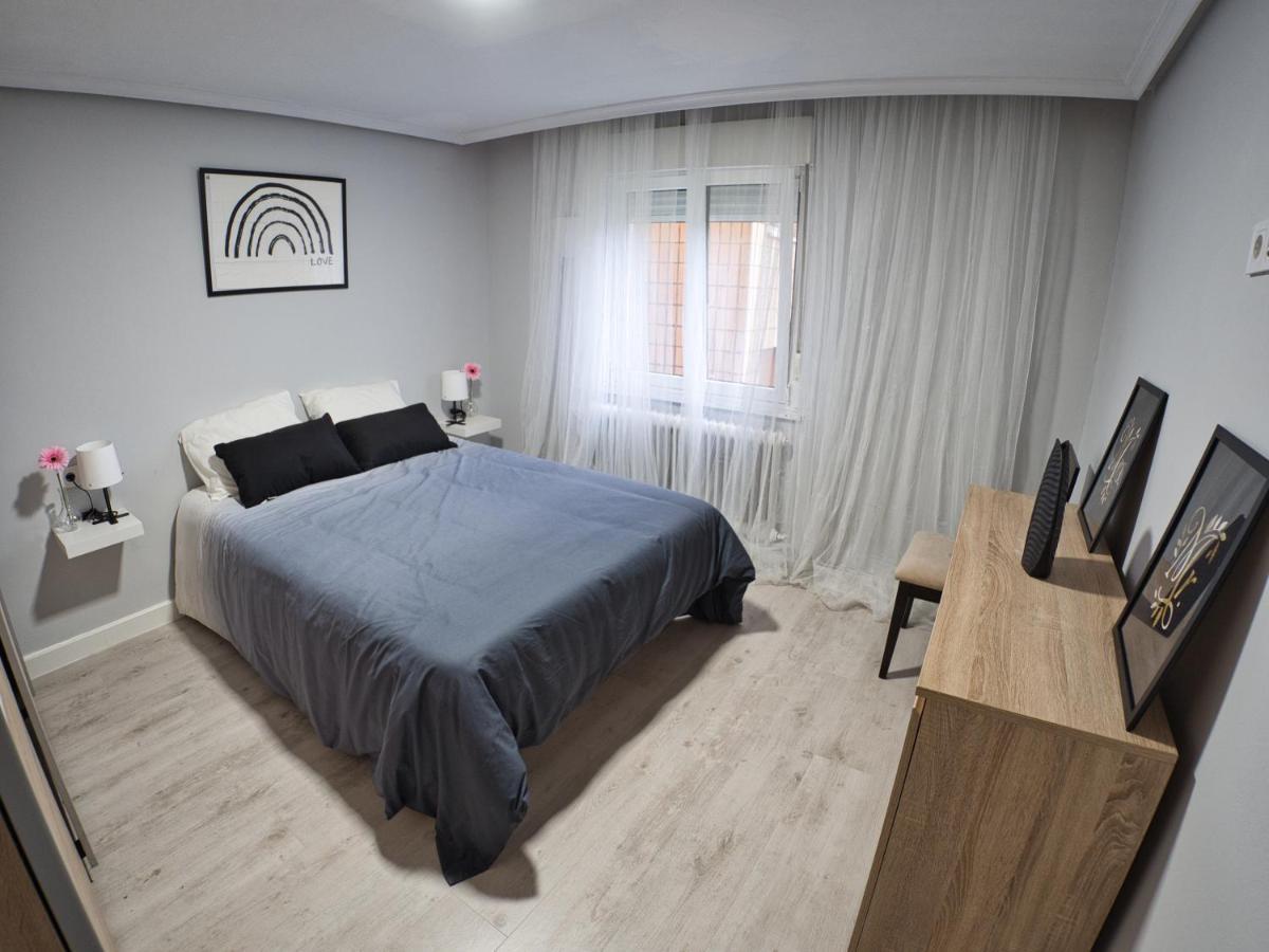 Bonito Piso Villafria Oviedo Bagian luar foto