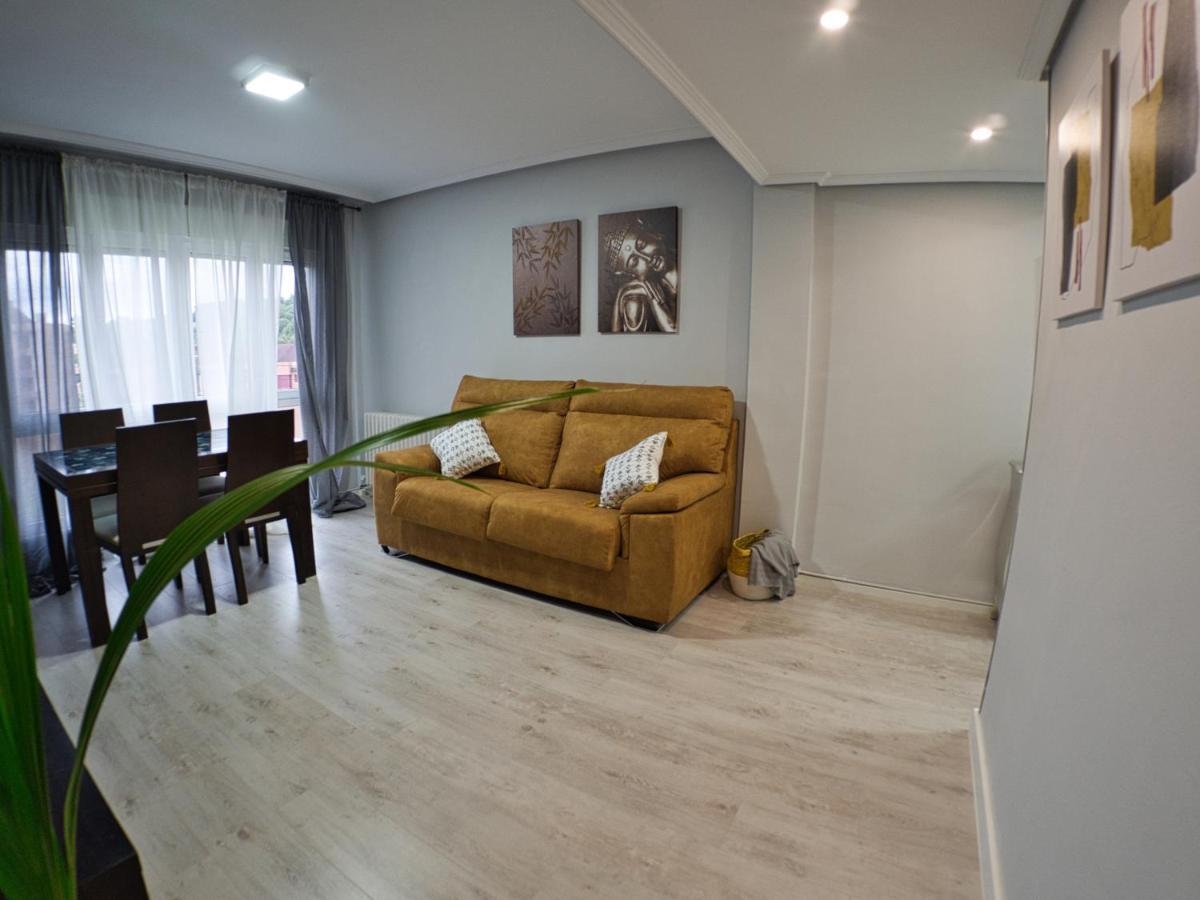 Bonito Piso Villafria Oviedo Bagian luar foto