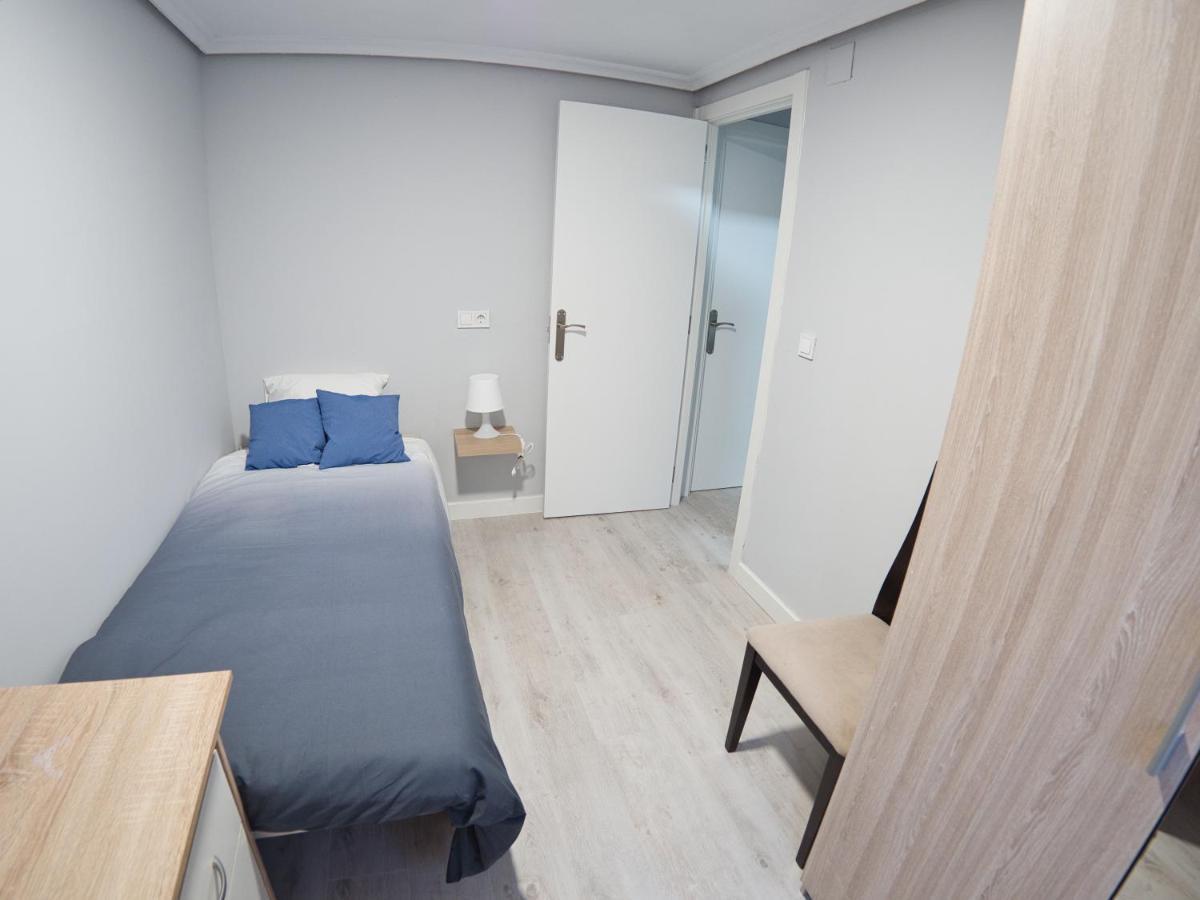 Bonito Piso Villafria Oviedo Bagian luar foto